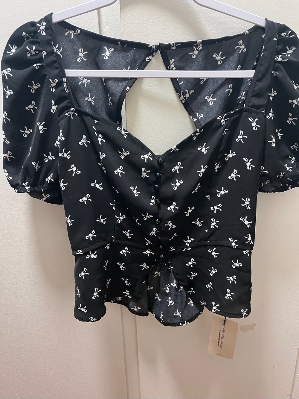 Black Puff-Sleeve Floral Tie-Front Top